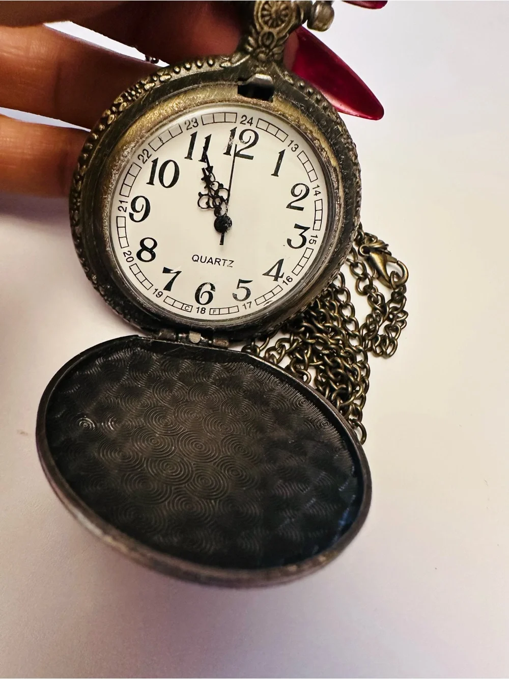Bronze Alice in Wonderland Pocket Watch with chain 28” NEW UNTESTED NO BOX